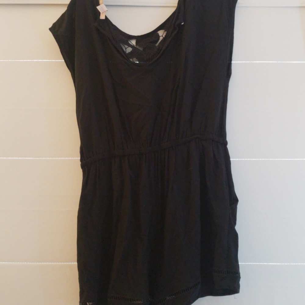 black romper - Picture 3 of 4